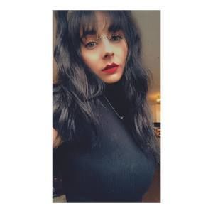 Meet your Posher, Alexandra